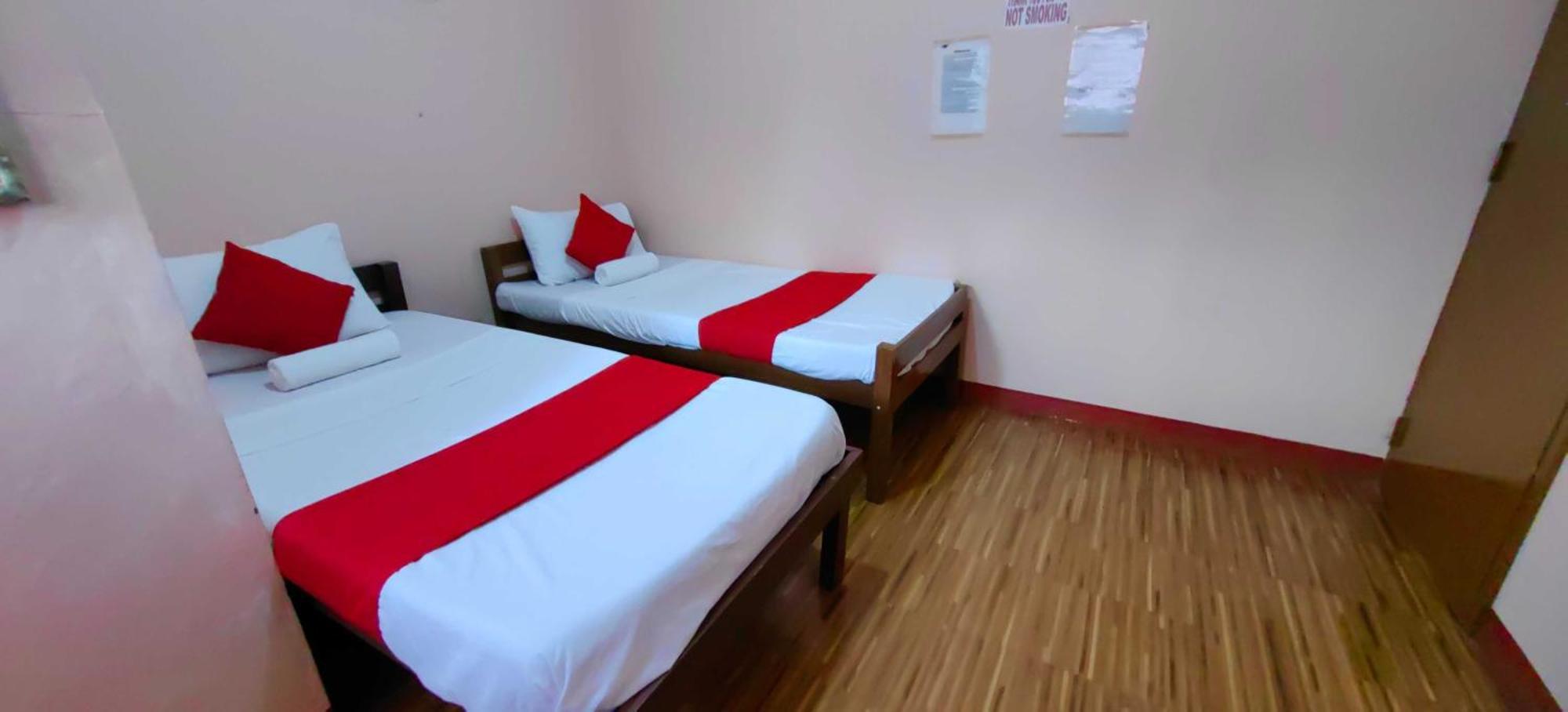 Oyo 1038 William Hearts Pension Puerto Princesa Ngoại thất bức ảnh