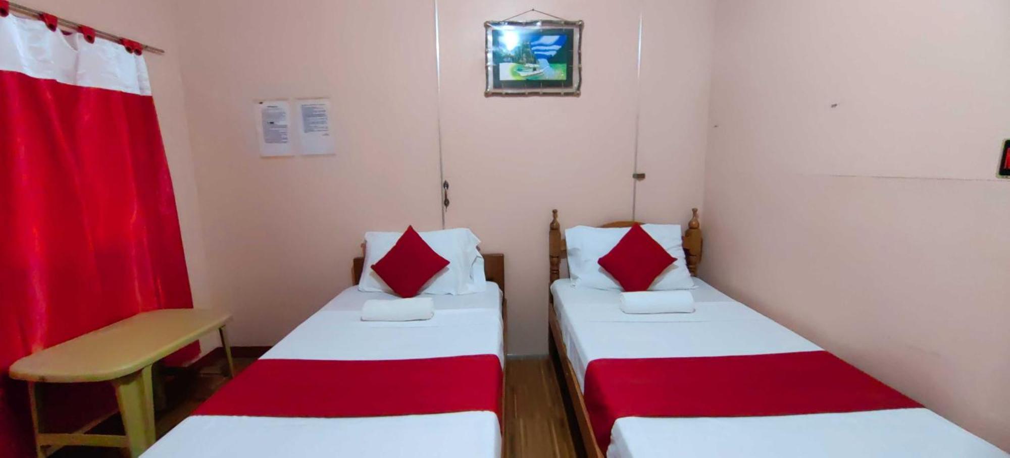Oyo 1038 William Hearts Pension Puerto Princesa Ngoại thất bức ảnh