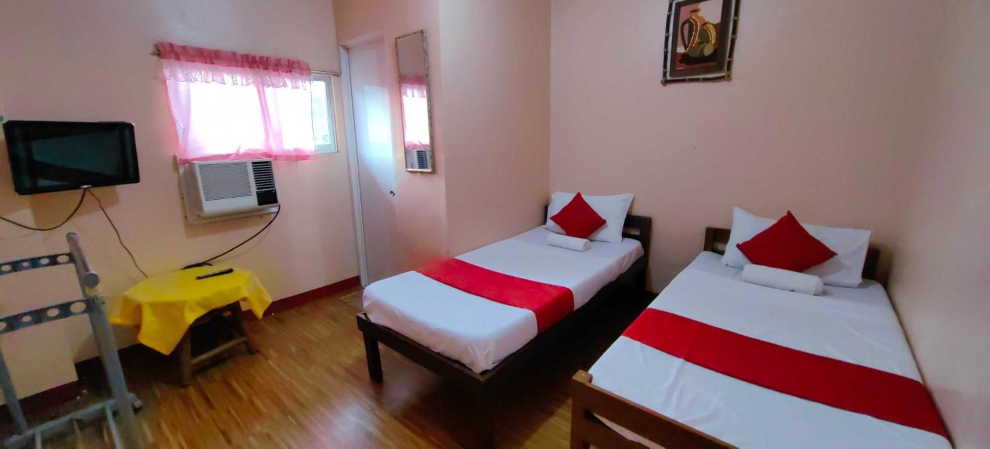 Oyo 1038 William Hearts Pension Puerto Princesa Ngoại thất bức ảnh